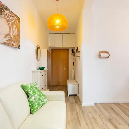 Tanaro Quiet One Bedroom By Halldis