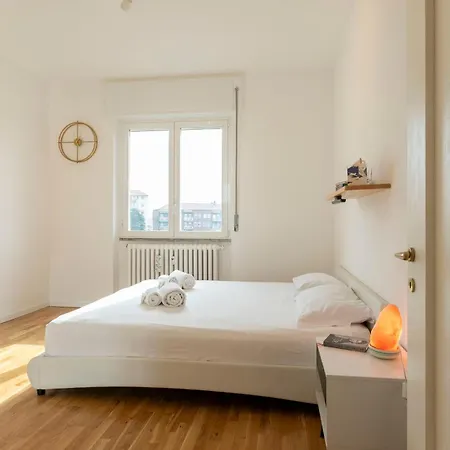 Tanaro Quiet One Bedroom By Halldis * Mediolan